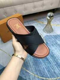Picture of LV Slippers _SKU558983137891145